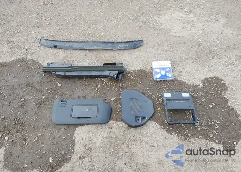 2025 Ford Escape St-Line z USA, uszkodzony, nr VIN 1FMCU0MN1SUA25987